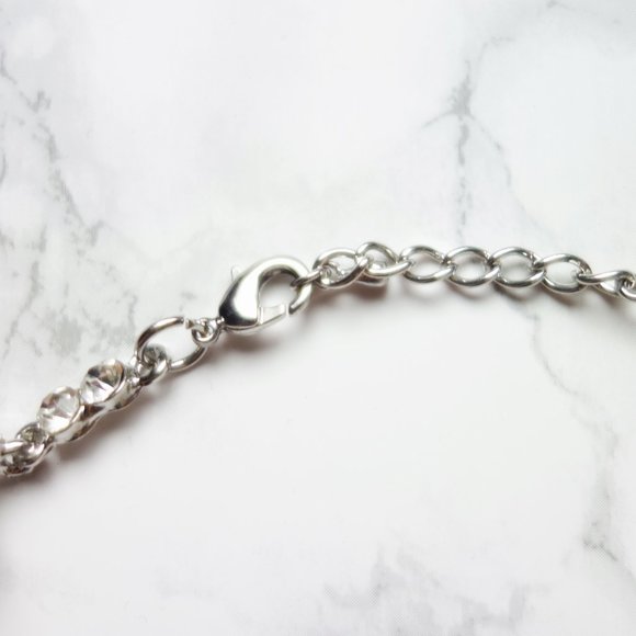 ✨ 2 for 10$✨ Shiny Blue Earrings and Necklace Set - Picture 4 of 5